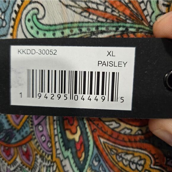 🐢 Kendall + Kylie Paisley Coverup - Picture 3 of 11